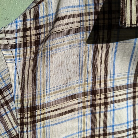 Dickies short sleeve plaid button down shirt. Men's medium (38-40). - Picture 7 of 8